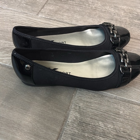 EUC Anne Klein AK Sport flats women’s 8. - Picture 4 of 4